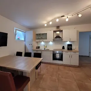  Apartment Chen